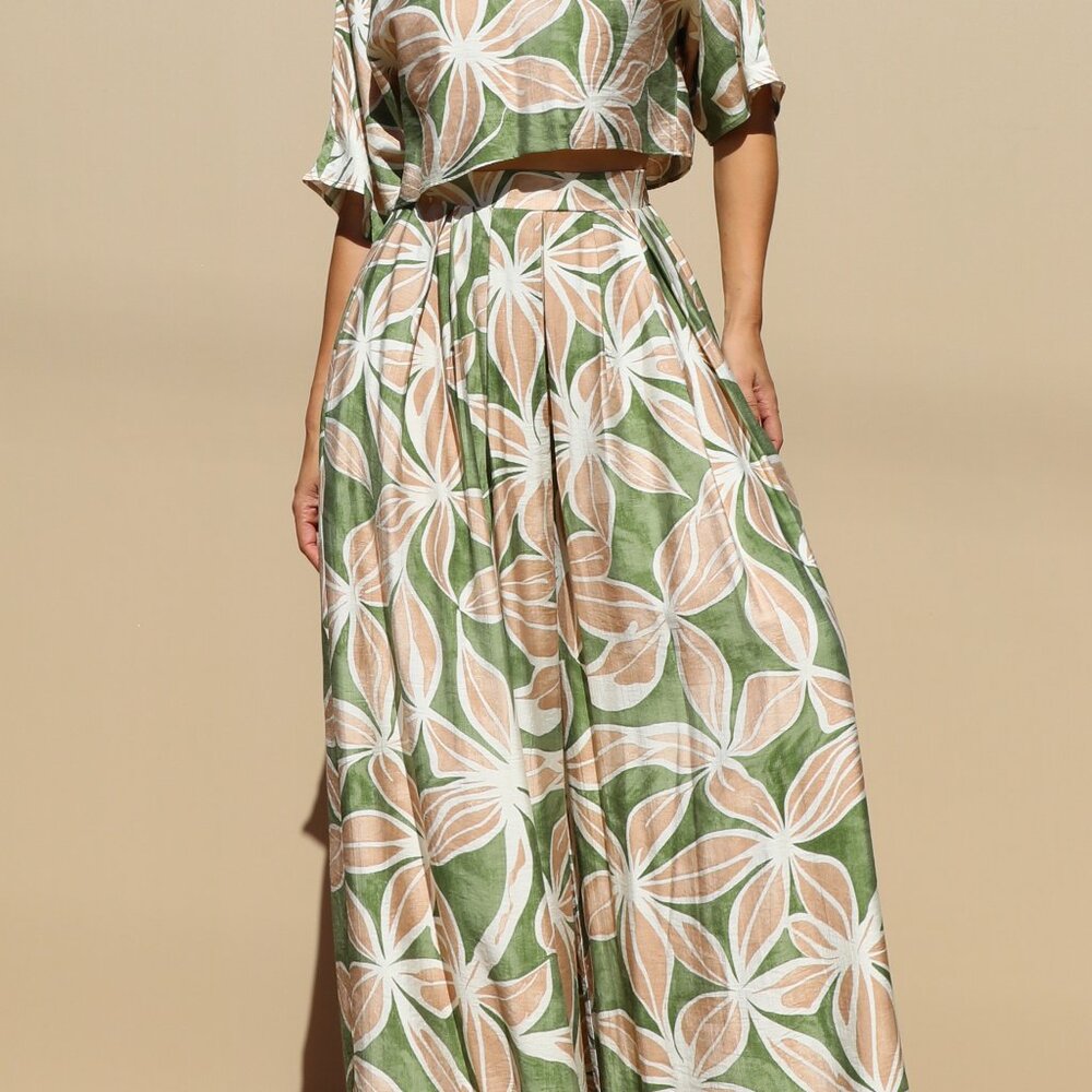NWT Tropical Leaf Print Two Piece Set Pants Crop Top Boho Resort Set - Picture 4 of 7